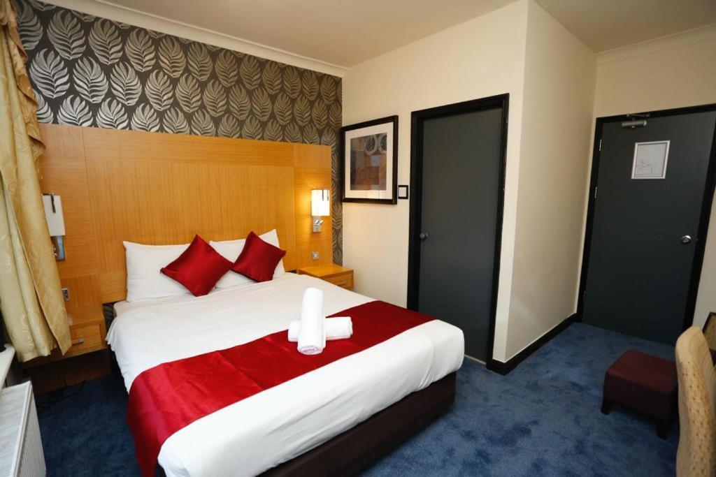 Acorn Lodge Hotel Gatwick & Parking Horley Eksteriør billede